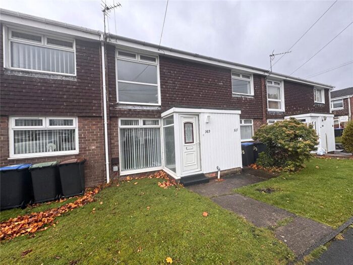 2 Bedroom Apartment To Rent In Elmway, Chester Le Street, Durham, DH2