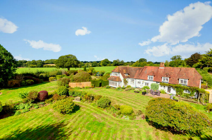 3 Bedroom Detached House For Sale In Branches Lane, Sherfield English, Romsey, Hampshire, SO51
