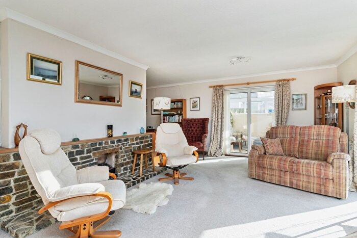 3 Bedroom Bungalow For Sale In Chollacott Close, Tavistock, Devon, PL19
