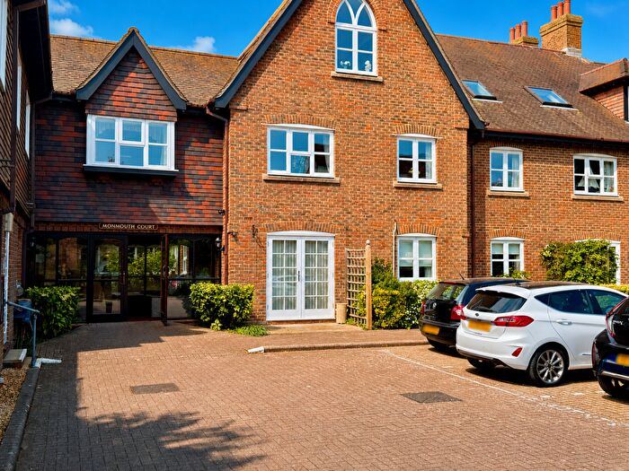 1 Bedroom Flat For Sale In Monmouth Court, Church Lane, Lymington, SO41