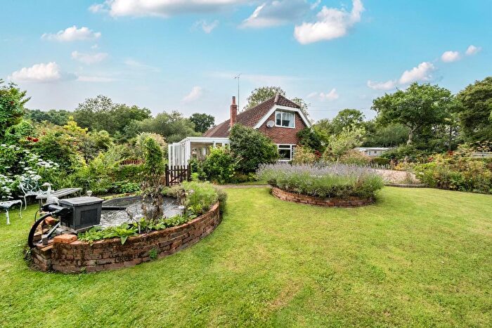 4 Bedroom Detached House For Sale In Stone Cross Road, Bilsington, Ashford, TN25