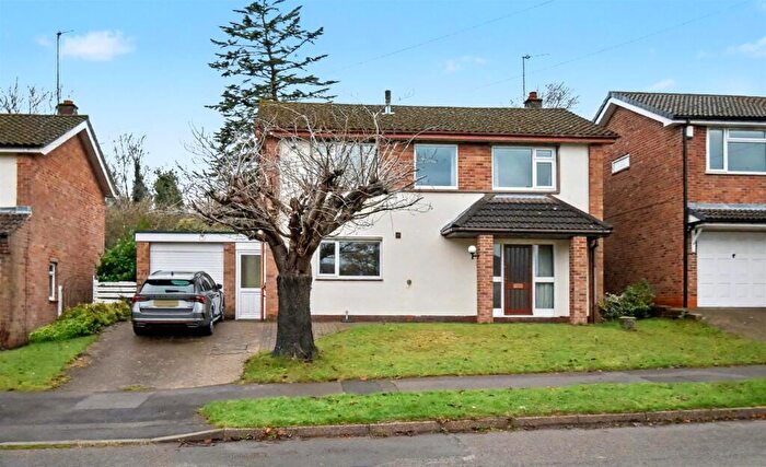 4 Bedroom Detached House For Sale In Hall Farm Road, Duffield, Belper, Derbyshire, DE56