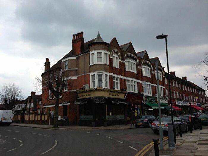 Studio To Rent In Cannon Hill, Southgate, N14