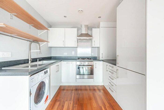 2 Bedroom Flat To Rent In Zodiac Close, Edgware, HA8