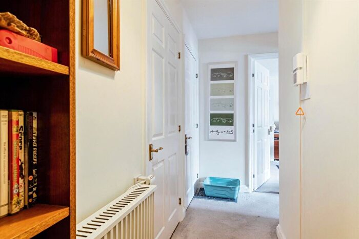 1 Bedroom Flat For Sale In Spa Road, Melksham, SN12