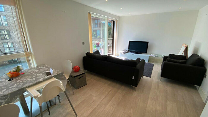 2 Bedroom Flat To Rent In Bodiam Court, Lakeside Drive, Lakeside Drive, London, NW10