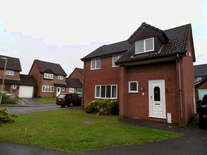 3 Bedroom Detached House To Rent In Mayflower Close, Chineham, RG24