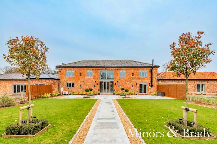 4 Bedroom Barn Conversion For Sale In Elsing Lane, Etling Green, Dereham, NR20