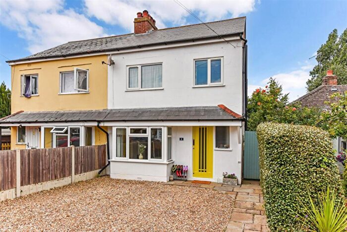 3 Bedroom Semi-Detached House For Sale In Blackman Way, Hunston, Chichester, PO20