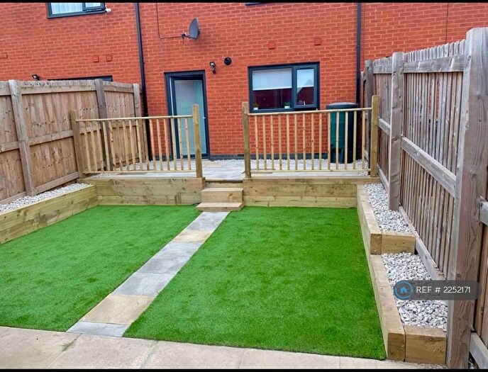 3 Bedroom Terraced House To Rent In Florin Lane, Salford, M6