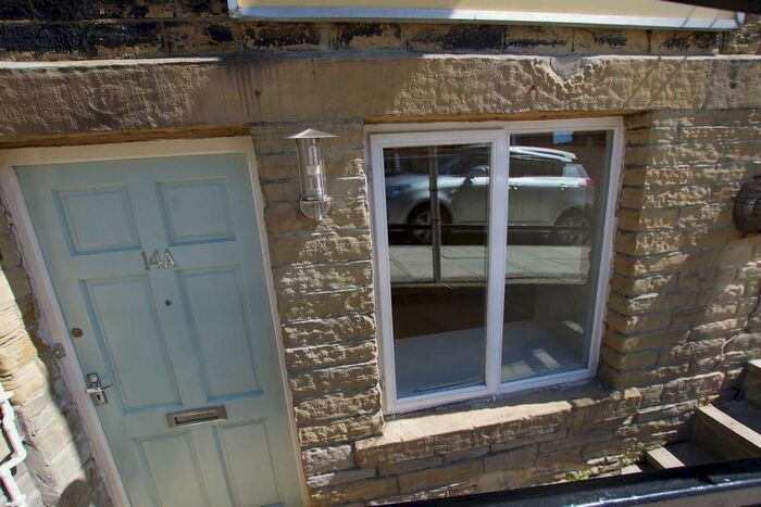 1 Bedroom Flat For Sale In High Street, Idle, BD10