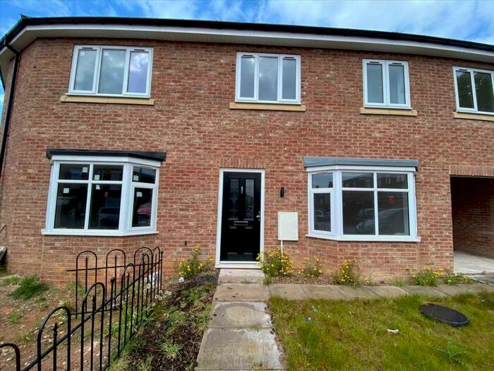 4 Bedroom Semi-Detached House To Rent In St Benedicts Road, Small Heath, Birmingham, B10