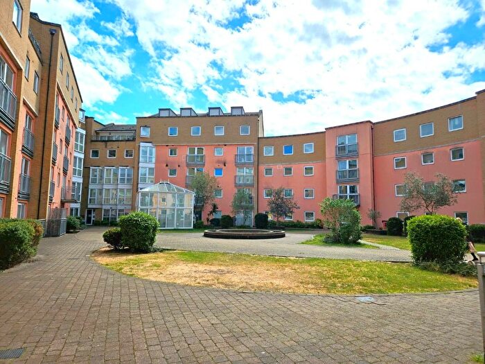 2 Bedroom Flat To Rent In Wooldridge Close, Feltham, TW14