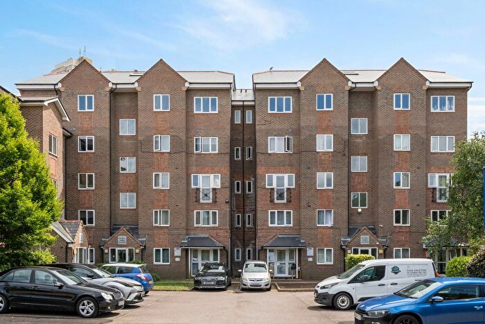 1 Bedroom Flat For Sale In Cross Keys Close, Edmonton, London, N9