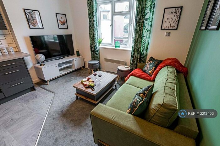 2 Bedroom Flat To Rent In Lorne Park Road, Bournemouth, BH1