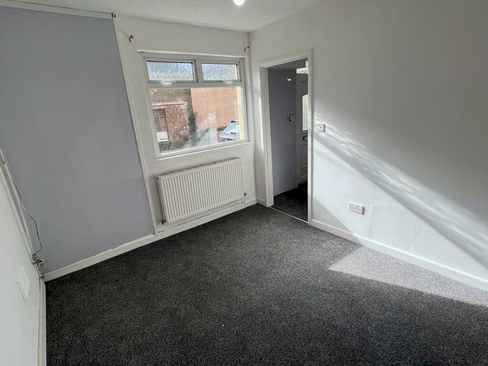 3 Bedroom Detached House To Rent In The Cottage, NP23