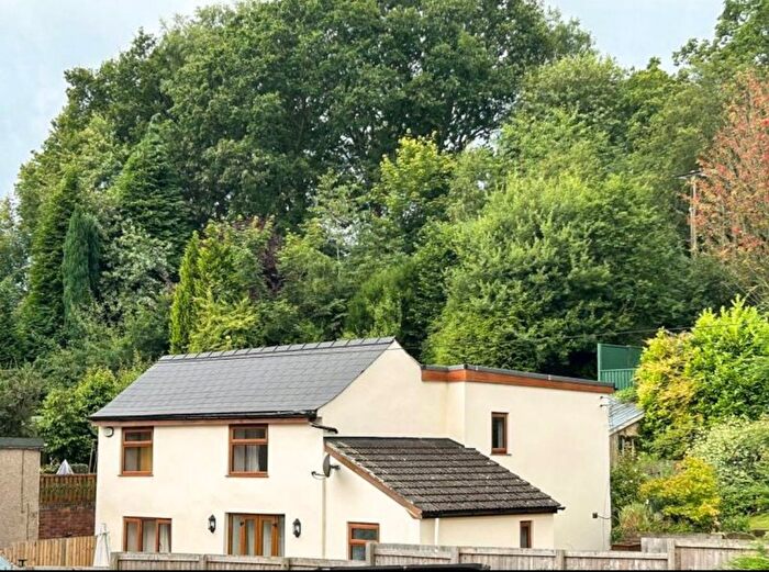 3 Bedroom Detached House For Sale In Hawthorns Road, Drybrook, GL17