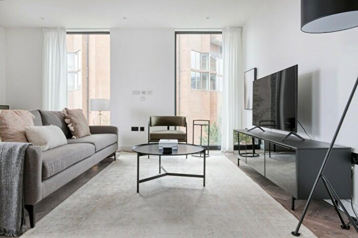 2 Bedroom Apartment To Rent In Thomas More Street, London, E1W