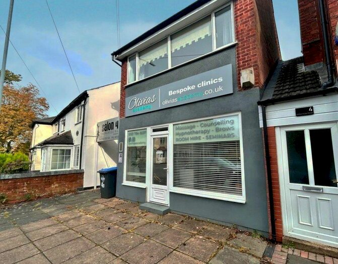 3 Bedroom Flat For Sale In Umberslade Road, Earlswood, Solihull, B94