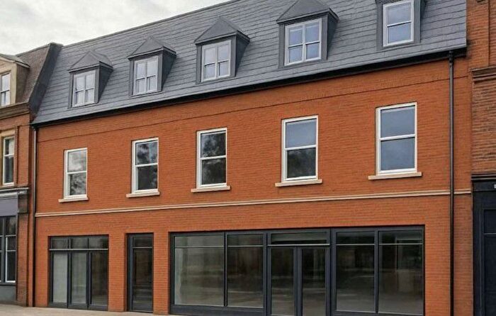 2 Bedroom Flat For Sale In Merton Road, South Wimbledon, London, SW19