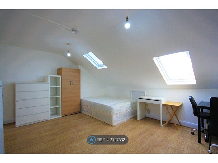 Studio To Rent In Hertford Road, Enfield, EN3