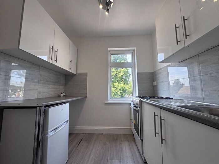 1 Bedroom Flat To Rent In St. Albans Road, Watford, WD24