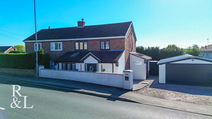 3 Bedroom Semi-detached House For Sale In Atherstone Road, Measham, DE12