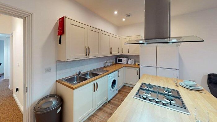 7 Bedroom Terraced House To Rent In Margate Road, Southsea, Hampshire, PO5