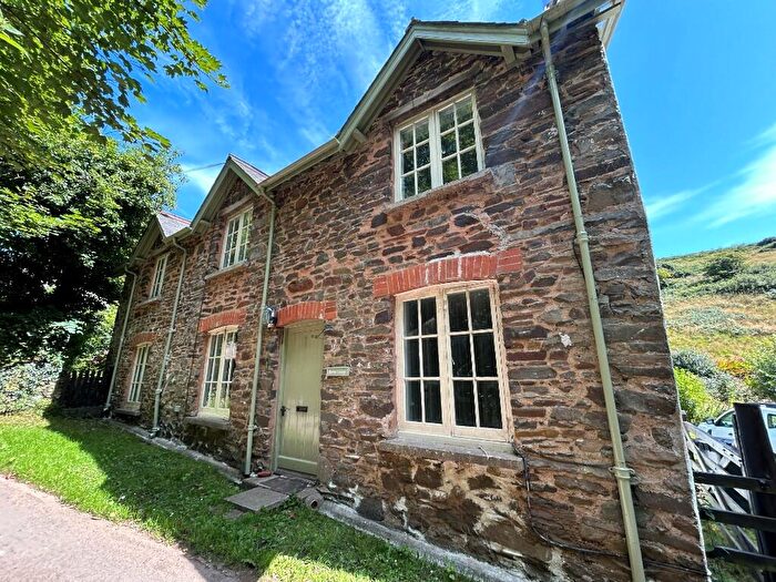 3 Bedroom Detached House To Rent In Town Cottage, EX31