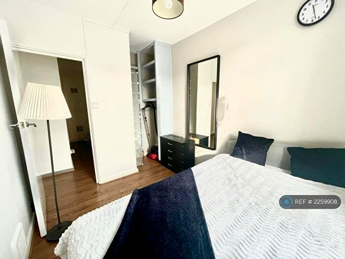 3 Bedroom Flat To Rent In Welby House, London, N19