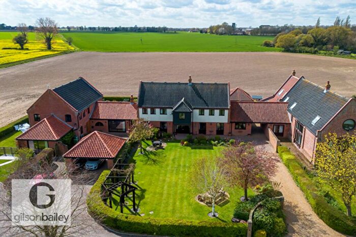 5 Bedroom Detached House For Sale In Horses Head, Upton, NR13