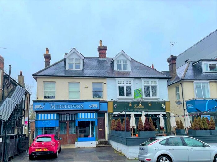 1 Bedroom Flat To Rent In The Broadway, Haywards Heath, RH16