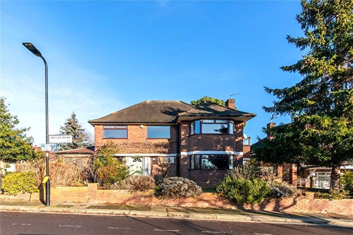 5 Bedroom Detached House For Sale In Dallas Road, London, W5