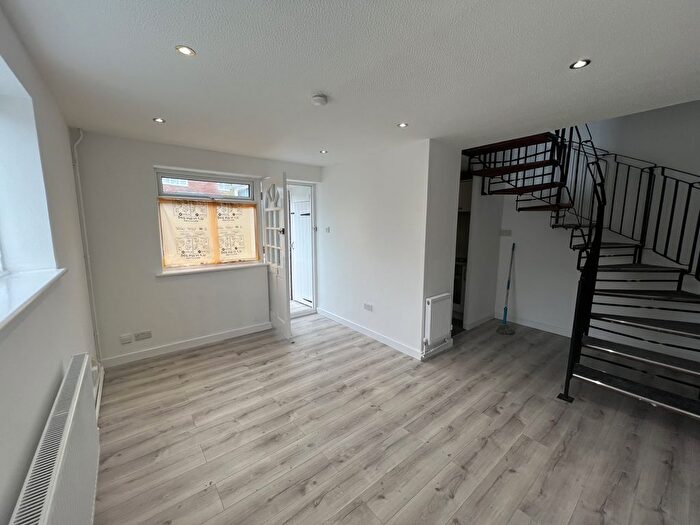 1 Bedroom Maisonette To Rent In Barnsdale Road, Leicester, LE4