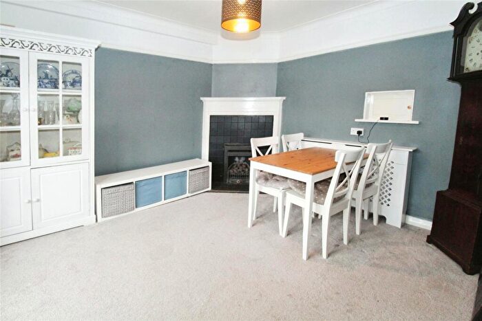 3 Bedroom Terraced House For Sale In Ethelburt Avenue, Southampton, Hampshire, SO16
