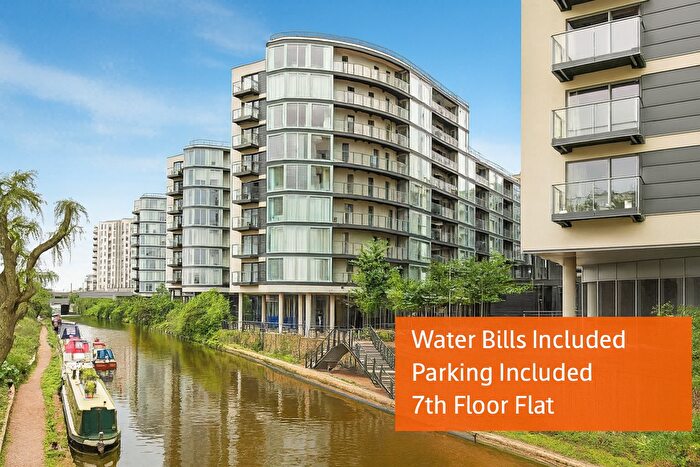 2 Bedroom Flat To Rent In Station Approach, Hayes, UB3