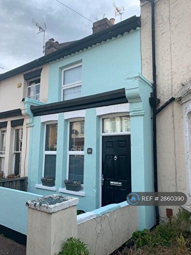 2 Bedroom Terraced House To Rent In Park St, Westcliff-On-Sea, SS0