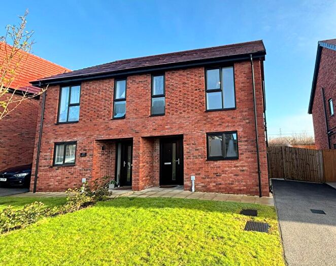 3 Bedroom Semi-Detached House To Rent In Blackthorn Way, Pilsley, Chesterfield, S45