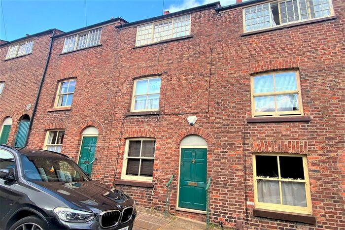 2 Bedroom Detached House To Rent In Paradise Street, Macclesfield, SK11