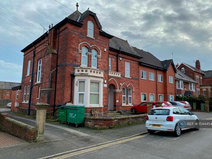 2 Bedroom Flat To Rent In Gladstone Road, Chesterfield, S40