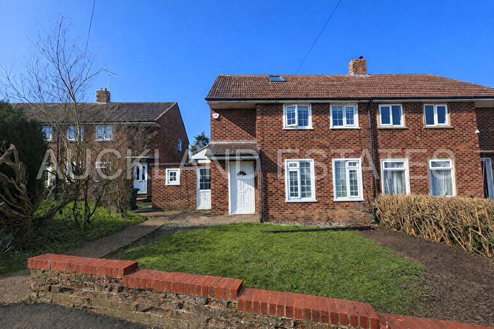 3 Bedroom Semi Detached House For Sale In Brookside, South Mimms, EN6