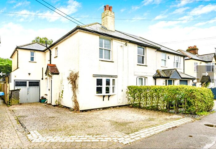 3 Bedroom Semi Detached House For Sale In Penn Road, Hazlemere, Buckinghamshire, HP15