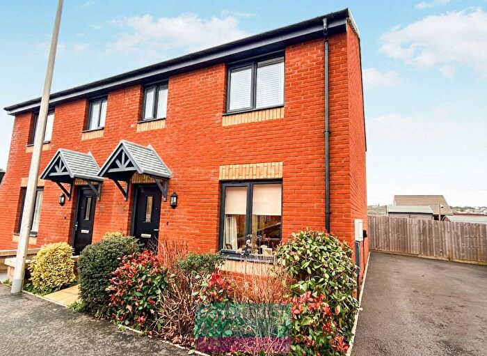 3 Bedroom Semi-Detached House For Sale In Exeter, EX1