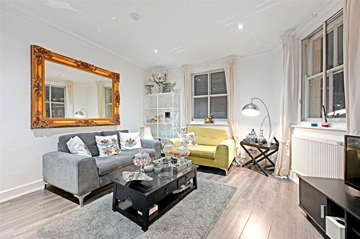 2 Bedroom Flat For Sale In Gloucester Road, London, SW7