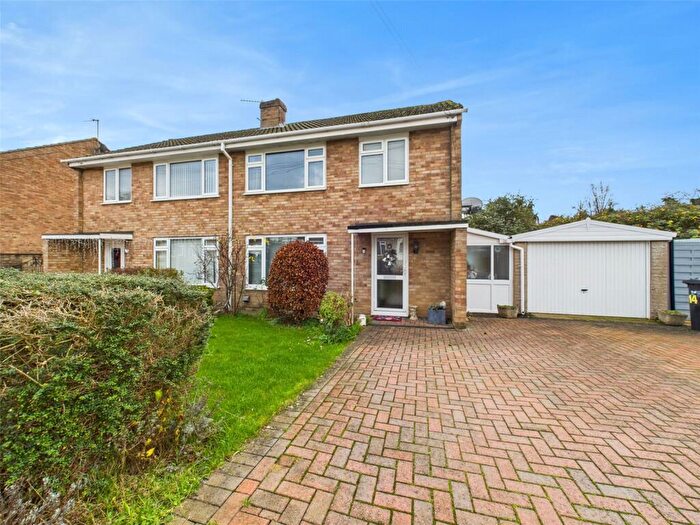 3 Bedroom Semi Detached House For Sale In Robbins Close, Ebley, Stroud, Gloucestershire, GL5