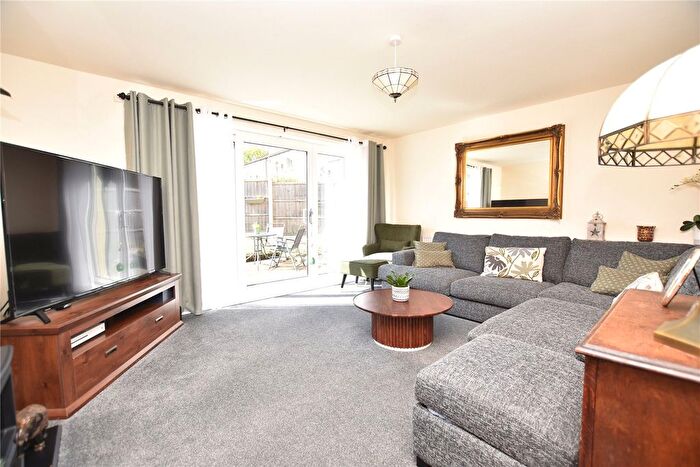 3 Bedroom End Of Terrace House For Sale In White Laithe Close, Leeds, West Yorkshire, LS14