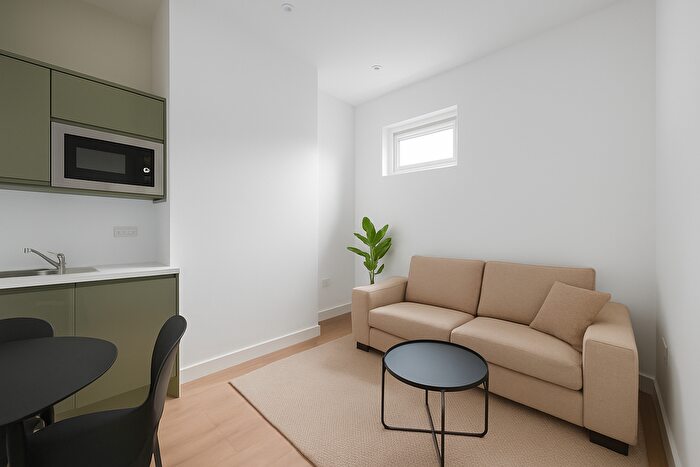 Studio To Rent In Coombe Lane, London, SW20