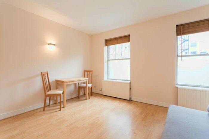 Studio To Rent In Baldwins Gardens, London EC1N