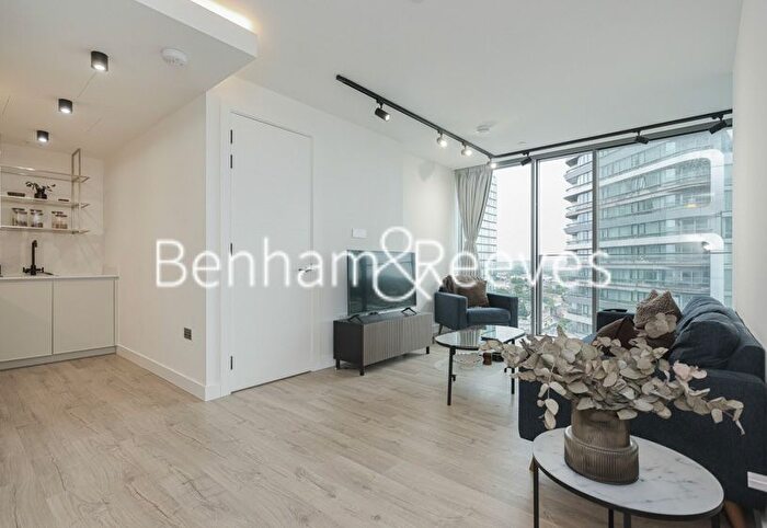 2 Bedroom Flat To Rent In Bollinder Place, Shoreditch, EC1V