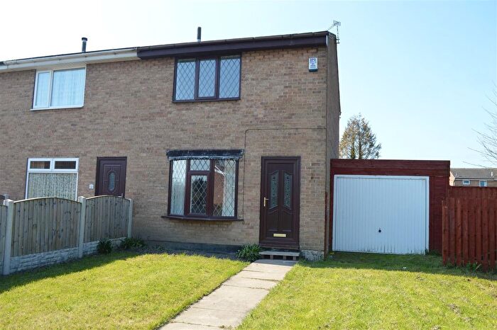 2 Bedroom End Of Terrace House To Rent In Wentworth Road, Featherstone, Pontefract, WF7